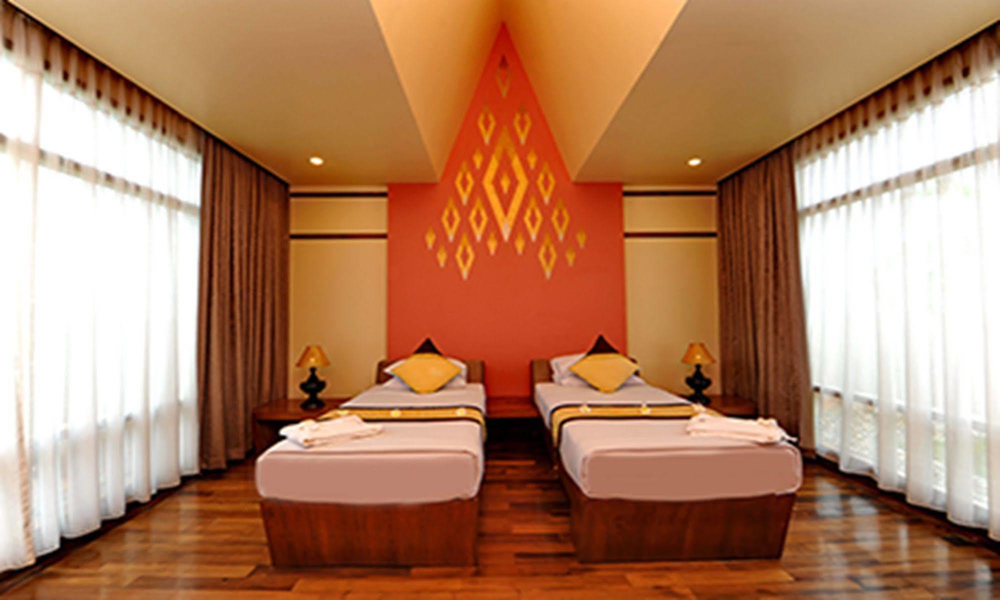 The Myat Mingalar Hotel Naypyidaw Esterno foto